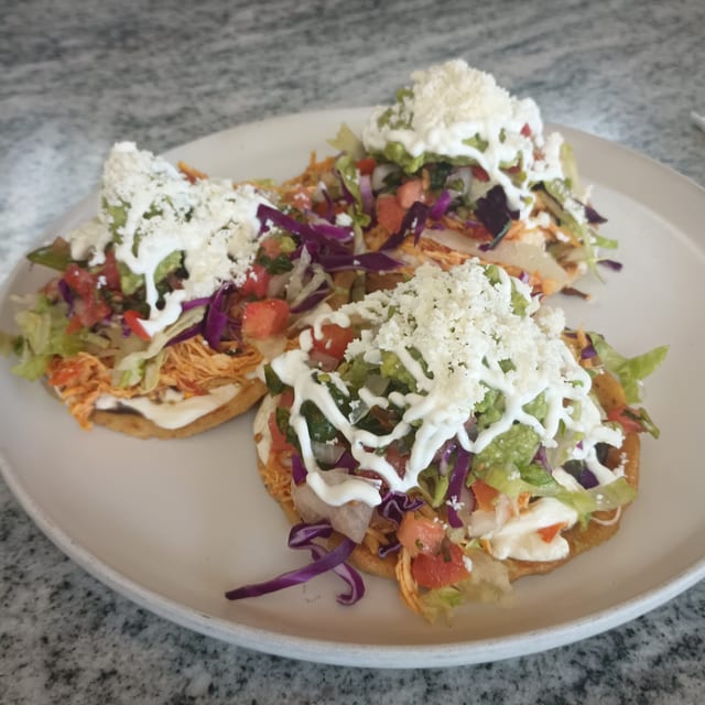 Sopes.